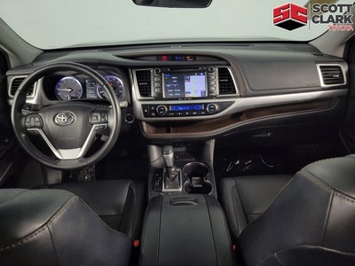 2017 Toyota Highlander XLE 4D Sport Utility
