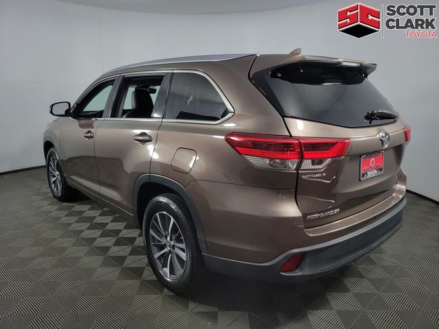 2017 Toyota Highlander XLE 4D Sport Utility