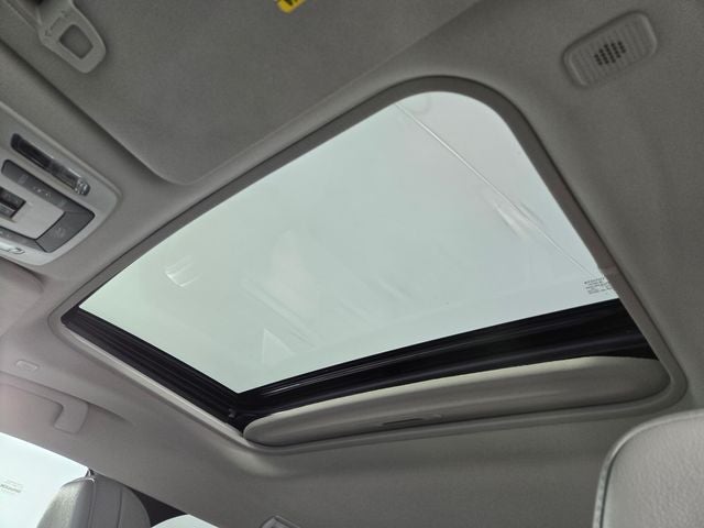 2025 Toyota Sienna XLE 8 Passenger