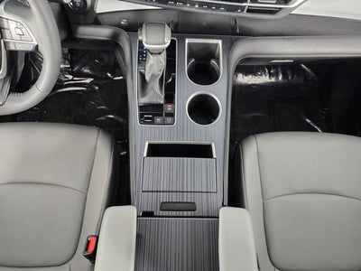 2025 Toyota Sienna XLE 8 Passenger