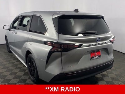 2024 Toyota Sienna XLE 8 Passenger