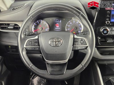 2022 Toyota Highlander LE 4D Sport Utility