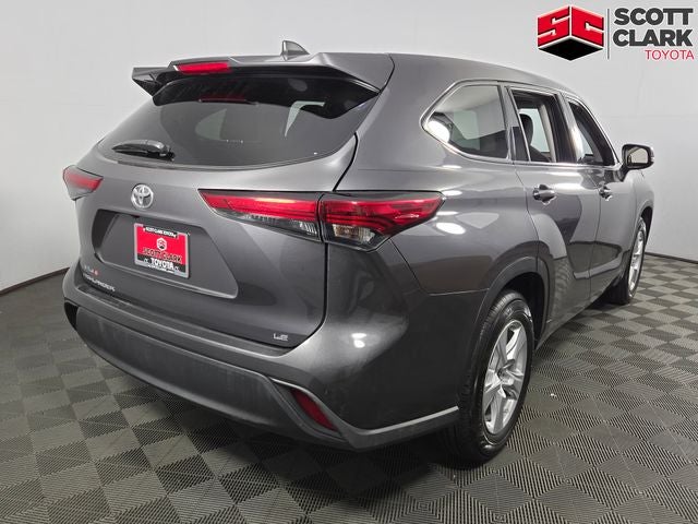 2022 Toyota Highlander LE 4D Sport Utility