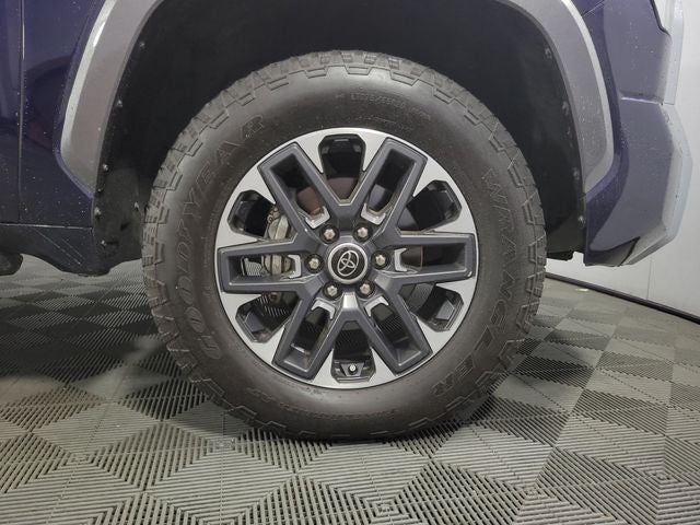 2023 Toyota Tundra Limited 4D CrewMax