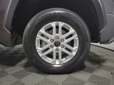 2023 Toyota Tundra SR5 4D CrewMax