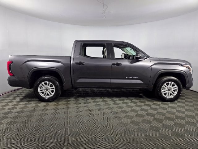2022 Toyota Tundra SR5 4D CrewMax
