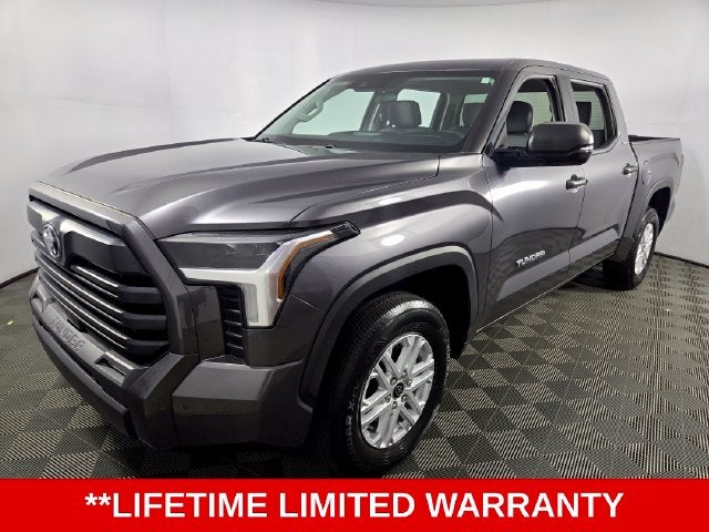 2022 Toyota Tundra SR5 4D CrewMax