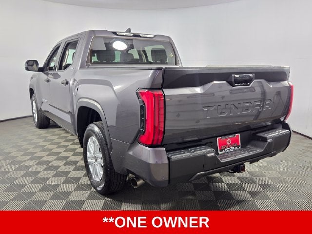 2022 Toyota Tundra SR5 4D CrewMax