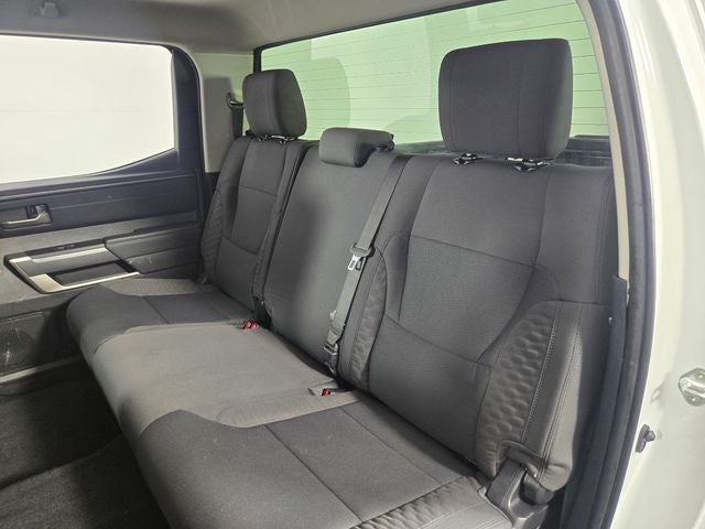 2022 Toyota Tundra SR5 4D CrewMax