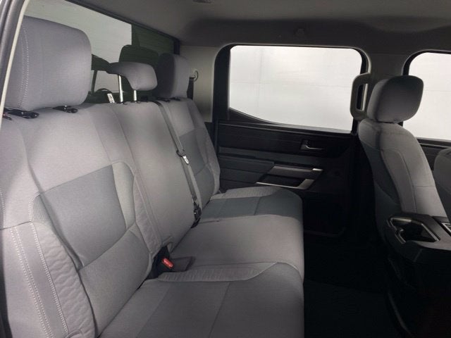 2022 Toyota Tundra SR5 4D CrewMax