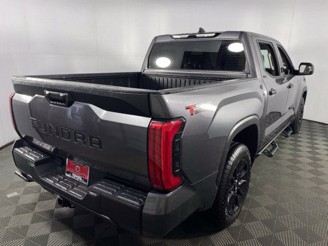 2022 Toyota Tundra SR5 4D CrewMax
