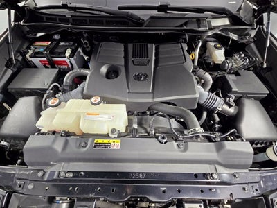 2022 Toyota Tundra SR5 4D CrewMax