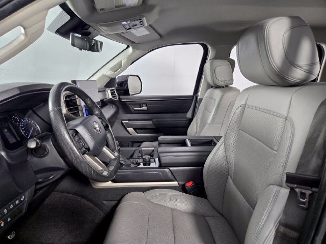 2022 Toyota Tundra SR5 4D CrewMax