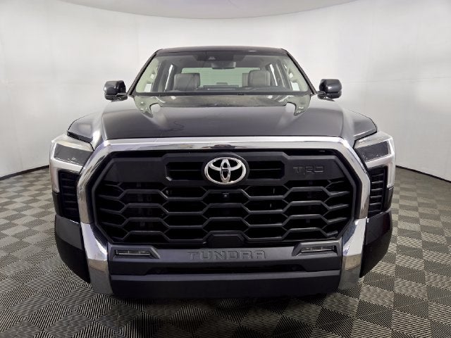 2022 Toyota Tundra SR5 4D CrewMax