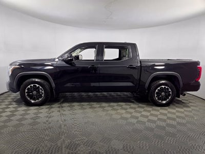 2022 Toyota Tundra SR5 4D CrewMax