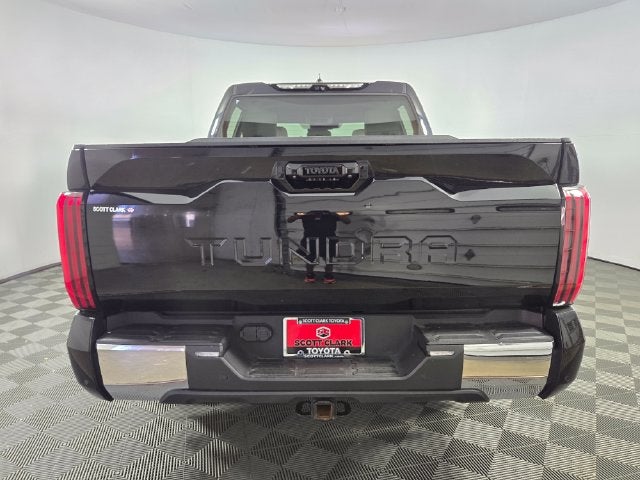 2022 Toyota Tundra SR5 4D CrewMax