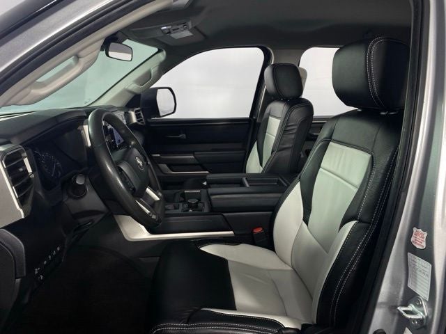 2022 Toyota Tundra SR5 4D CrewMax