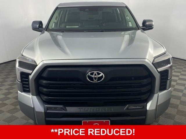 2022 Toyota Tundra SR5 4D CrewMax