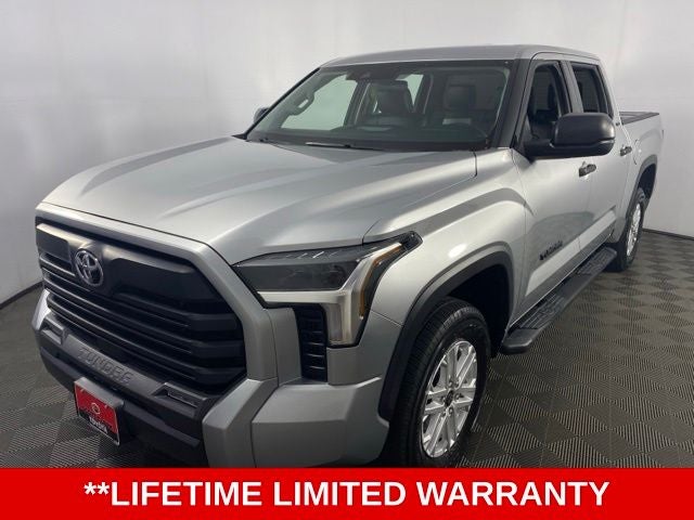 2022 Toyota Tundra SR5 4D CrewMax