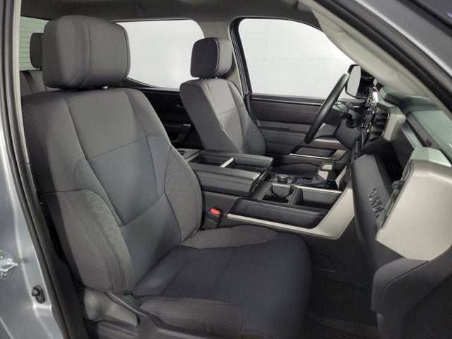 2022 Toyota Tundra SR5 4D CrewMax
