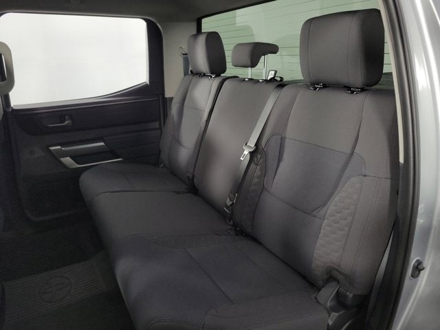 2022 Toyota Tundra SR5 4D CrewMax