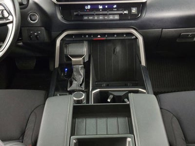 2022 Toyota Tundra SR5 4D CrewMax