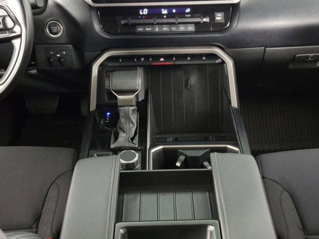 2022 Toyota Tundra SR5 4D CrewMax