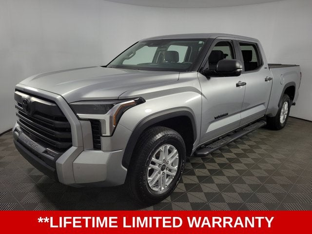 2022 Toyota Tundra SR5 4D CrewMax