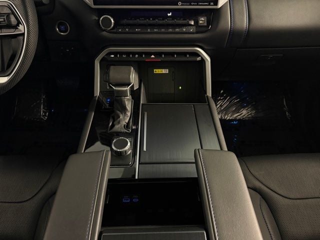 2023 Toyota Tundra Platinum 4D CrewMax