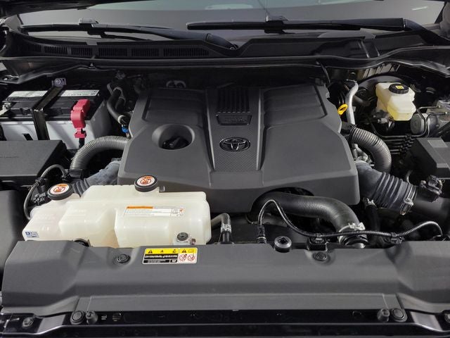 2023 Toyota Tundra Platinum 4D CrewMax