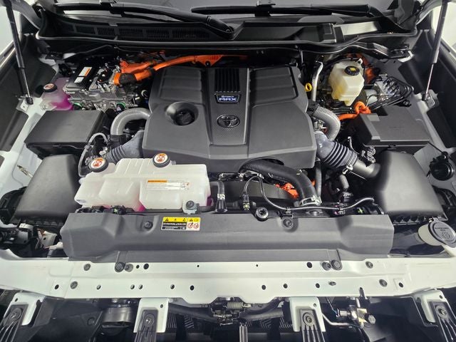 2025 Toyota Tundra Hybrid Limited 4D CrewMax