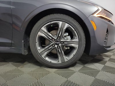 2022 Kia K5 EX 4D Sedan