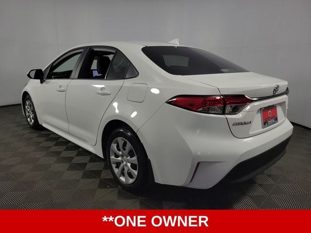 2025 Toyota Corolla LE 4D Sedan