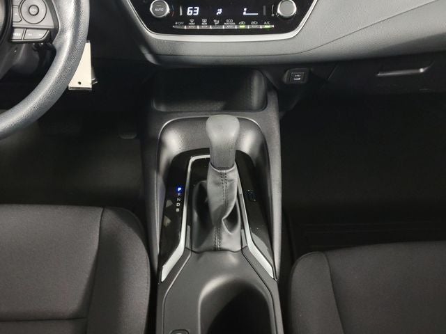 2025 Toyota Corolla LE 4D Sedan