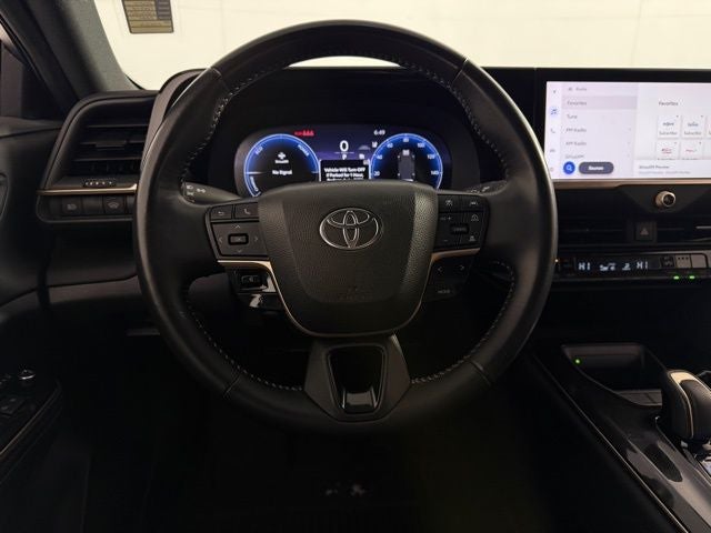 2024 Toyota Crown XLE 4D Sedan