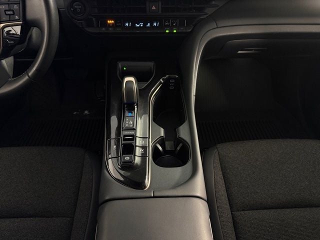 2024 Toyota Crown XLE 4D Sedan