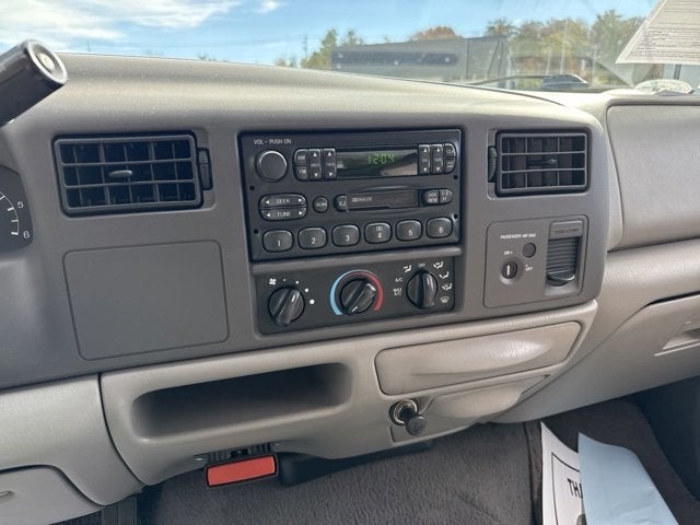 1999 Ford Super Duty F-250 Base