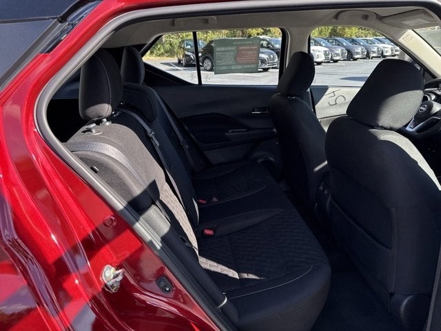 2022 Nissan Kicks SV