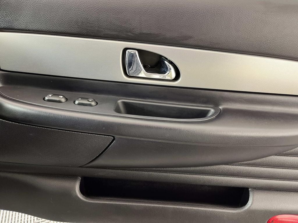 2005 Ford Thunderbird Base