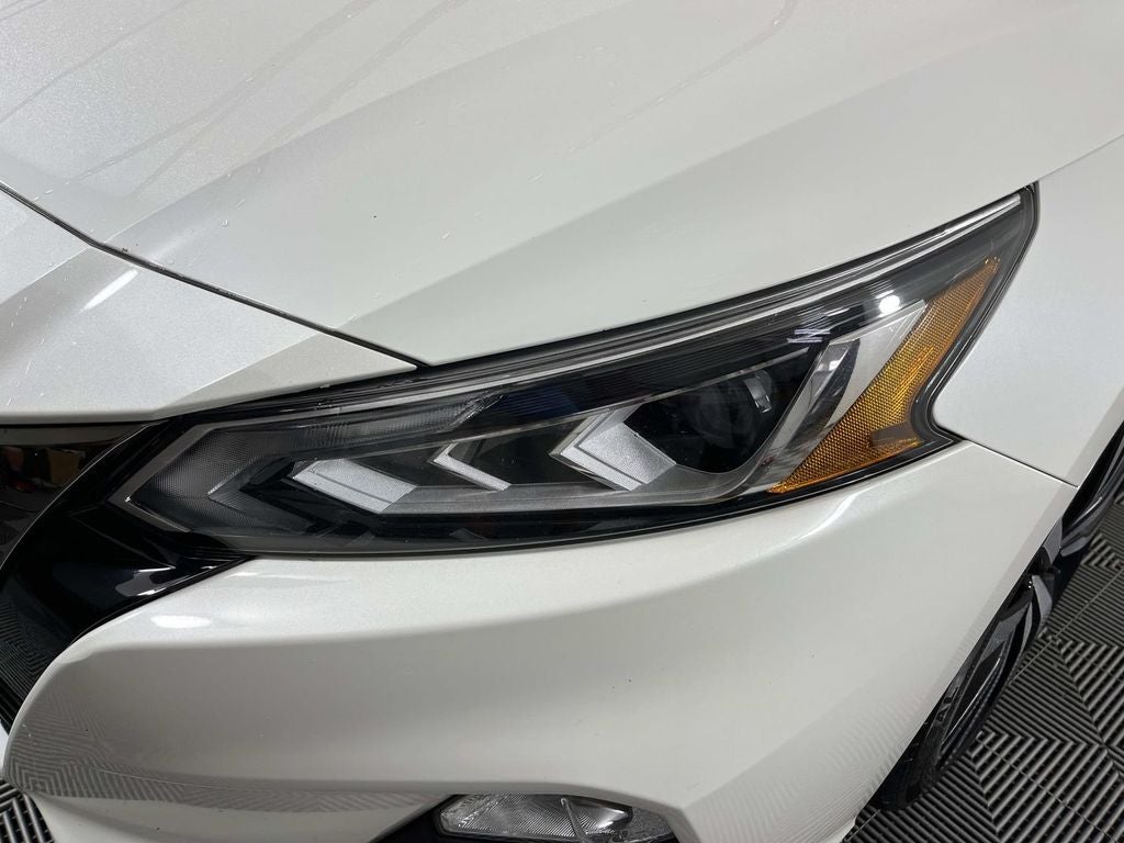 2021 Nissan Altima 2.0 SR