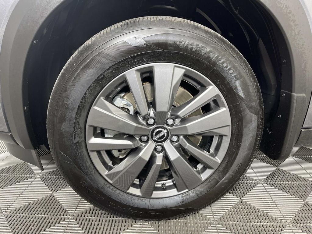 2025 Nissan Pathfinder S