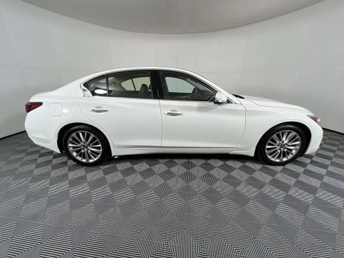 2023 INFINITI Q50 LUXE