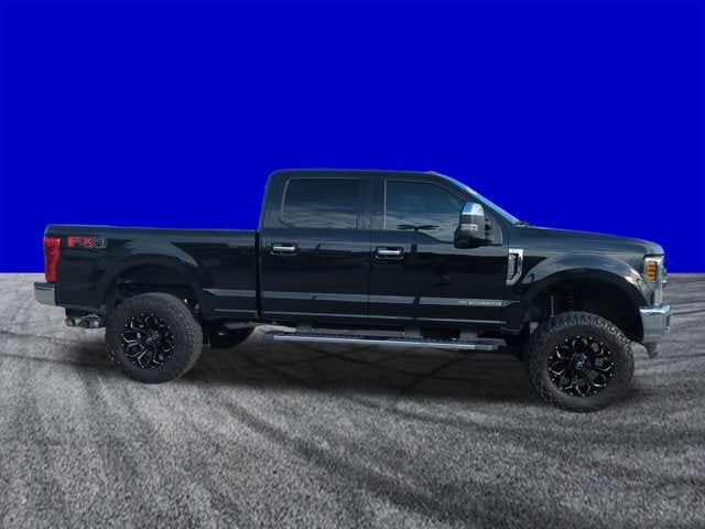 2019 Ford Super Duty F-250 Pickup XLT LIFTED