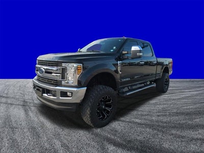 2019 Ford Super Duty F-250 Pickup XLT LIFTED