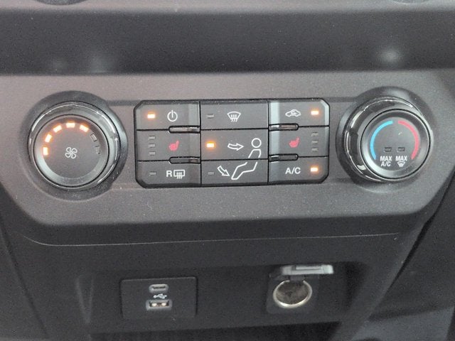 2022 Ford Super Duty F-350 SRW Pickup XLT