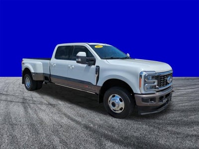 2023 Ford Super Duty F-350 DRW Pickup King Ranch DRW