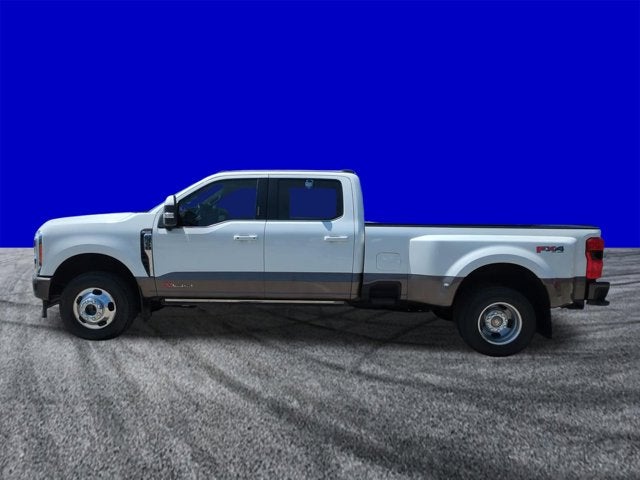 2023 Ford Super Duty F-350 DRW Pickup King Ranch DRW