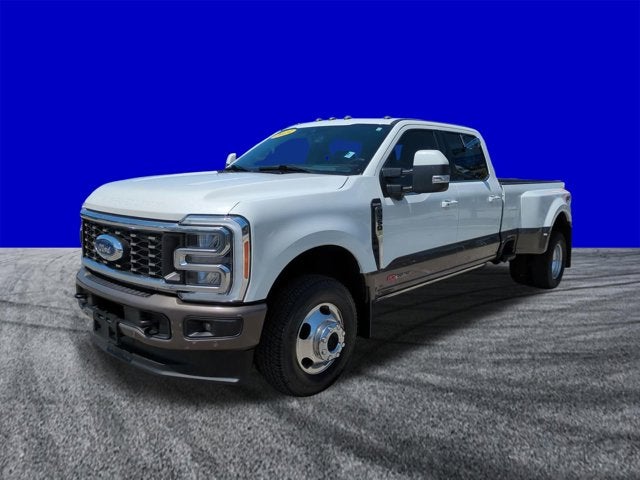2023 Ford Super Duty F-350 DRW Pickup King Ranch DRW