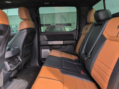 2024 Ford Super Duty F-350 DRW Pickup Platinum DRW