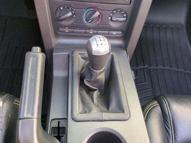 2006 Ford Mustang Base
